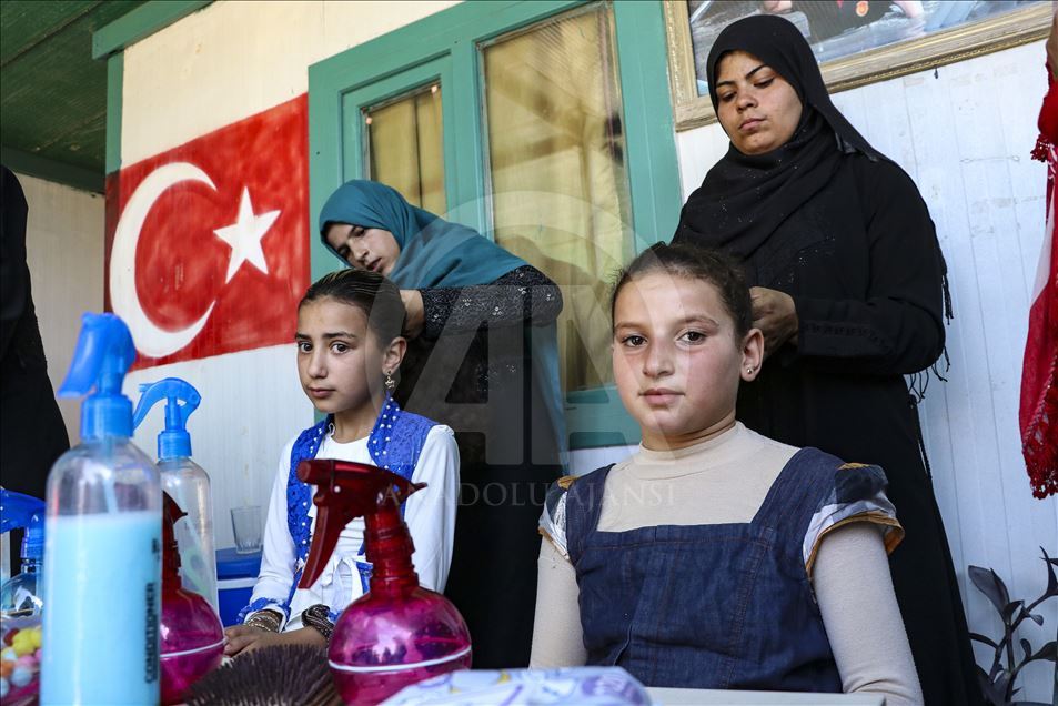 Suriye'de "Hem Saçlara Hem Kalplere Örgü" projesi