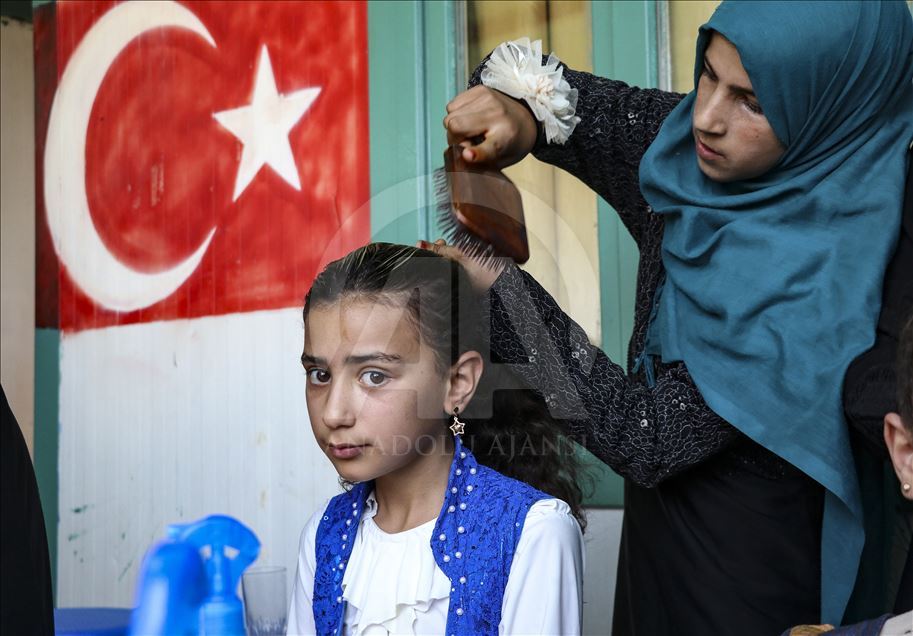 Suriye'de "Hem Saçlara Hem Kalplere Örgü" projesi
