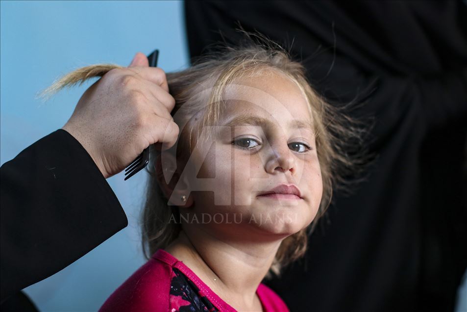 Suriye'de "Hem Saçlara Hem Kalplere Örgü" projesi