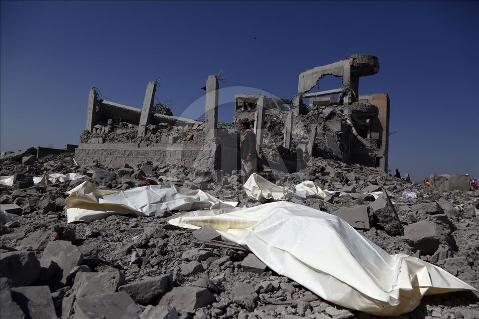 قتلى وجرحى في قصف للتحالف استهدف سجنا يديره الحوثيون وسط اليمن
