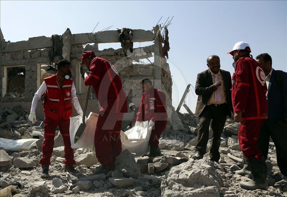 قتلى وجرحى في قصف للتحالف استهدف سجنا يديره الحوثيون وسط اليمن
