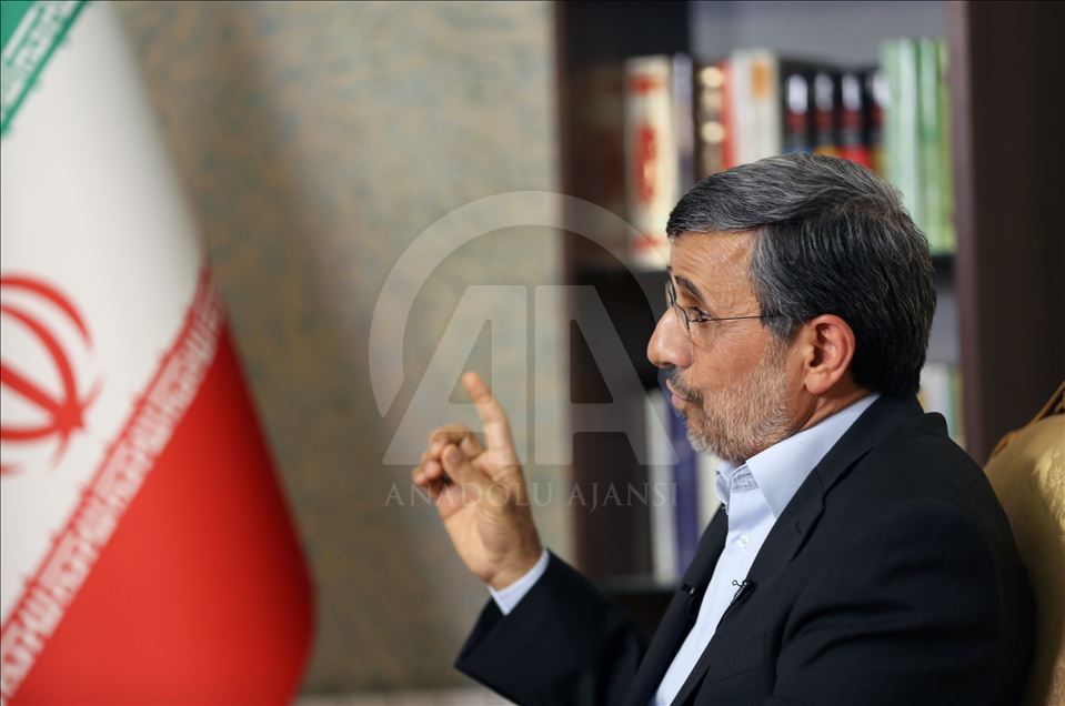 Eski İran Cumhurbaşkanı Mahmud Ahmedinejad