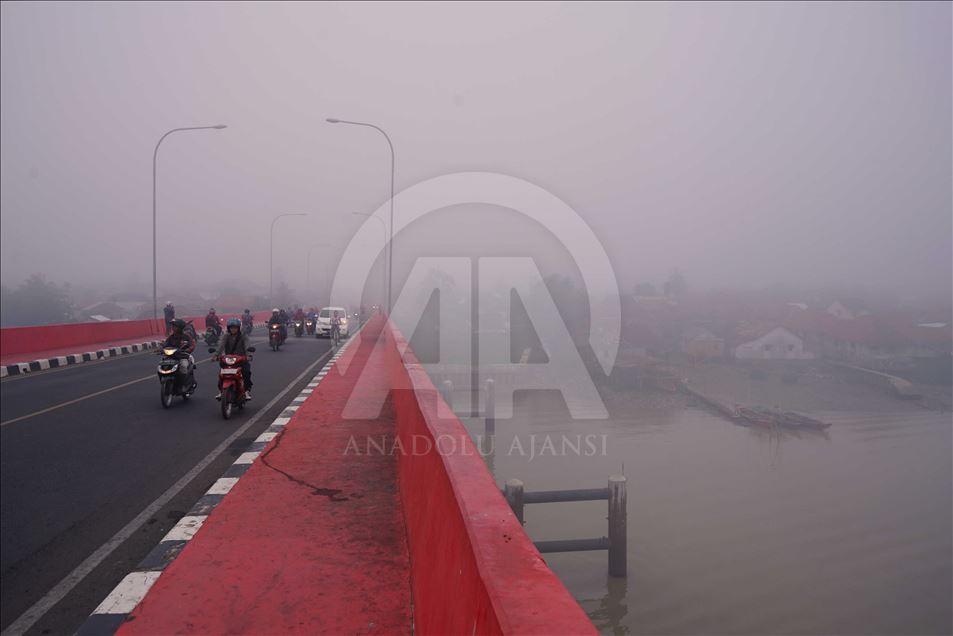 Kabut asap selimuti Palembang