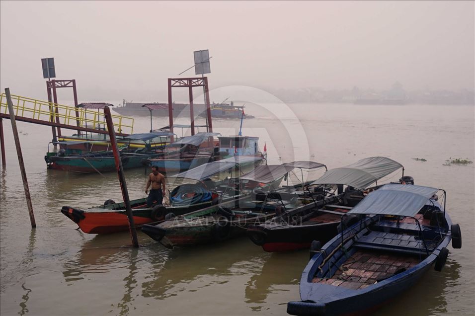 Kabut asap selimuti Palembang