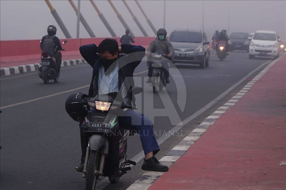 Kabut asap selimuti Palembang