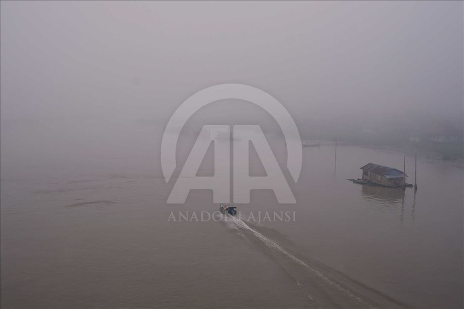 Kabut asap selimuti Palembang