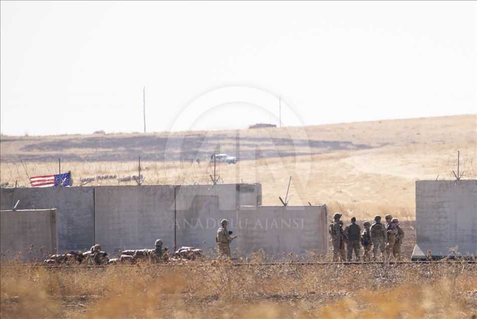 نخستین گشتزنی زمینی ترکیه و آمریکا در شرق فرات آغاز شد