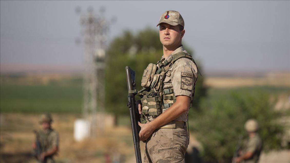 نخستین گشتزنی زمینی ترکیه و آمریکا در شرق فرات آغاز شد