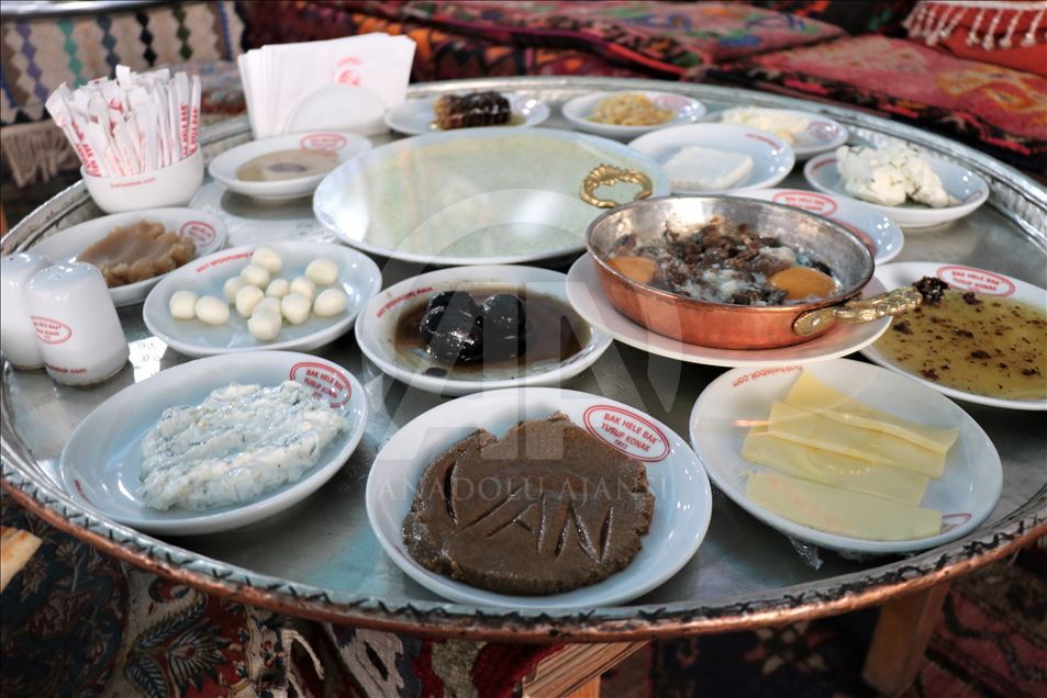 هەوڵی تۆمارکردنی قاوەڵتی وان لە یونیسکۆ