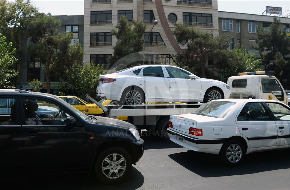 بازار خودروی ایران پس از تحریم‌ها در "کما" قرار گرفته است
