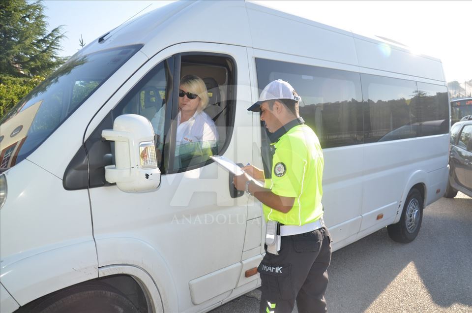 İçişleri Bakanlığından okul çevrelerinde ve servis araçlarında sıkı denetim