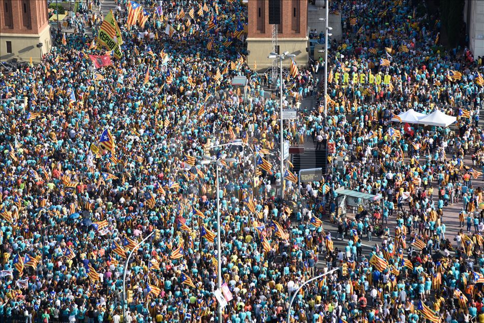 Katalonya'da "bağımsızlıktan vazgeçmedik" gösterisi