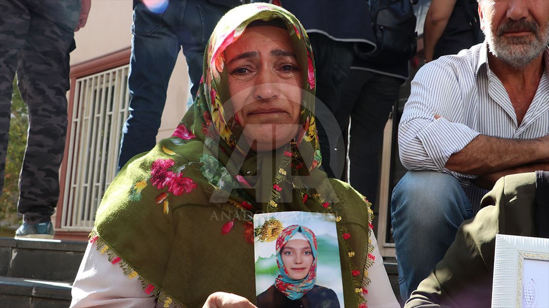 Diyarbakır annelerinin oturma eylemine katılım sürüyor