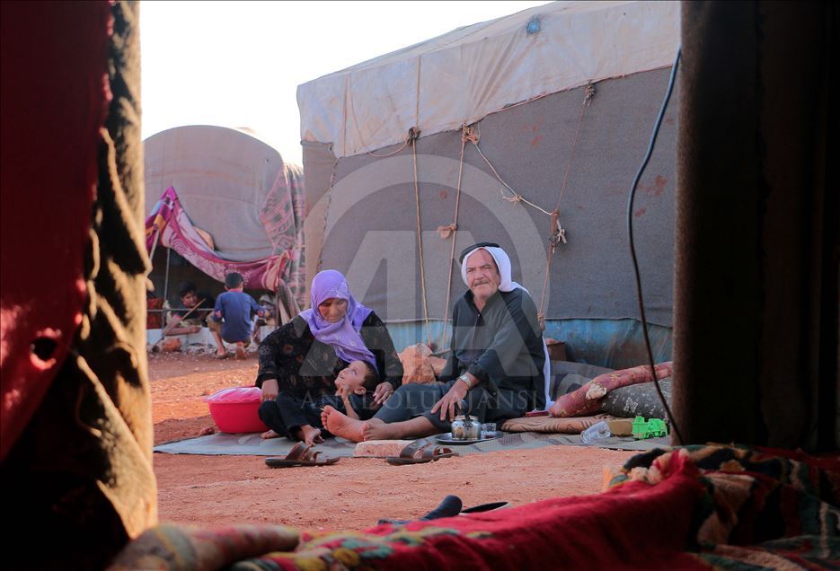 İdlib'de 1 yılda 1 milyon kişi göç etti