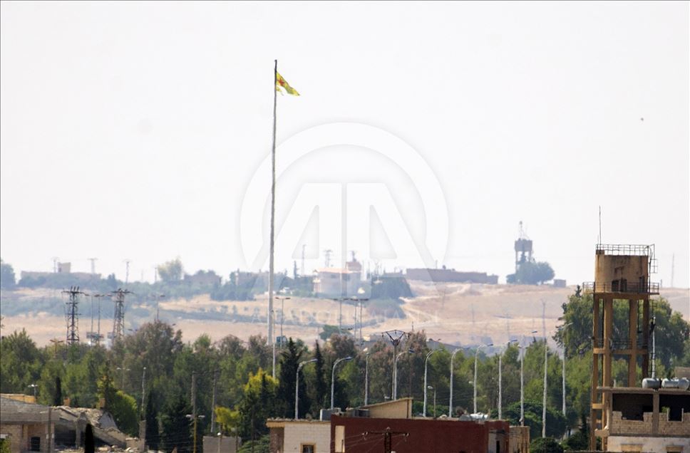 YPG sınır hattında varlık göstermeye devam ediyor
