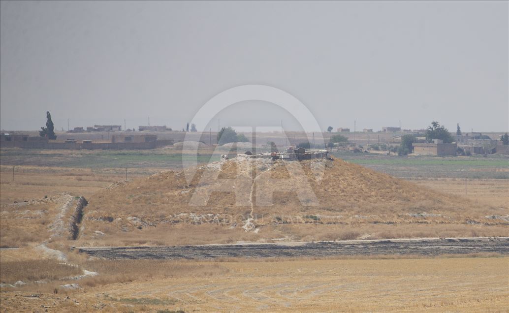 YPG sınır hattında varlık göstermeye devam ediyor
