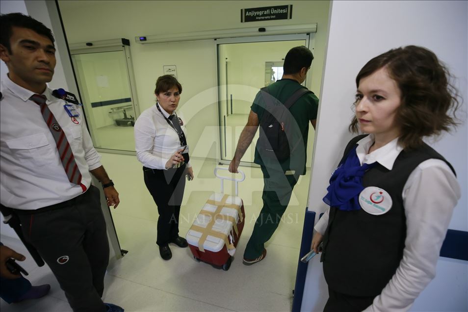 Ankara Şehir Hastanesi'nde helikopter ambulansla ilk organ transferi