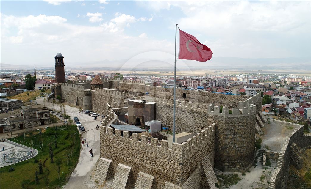 علاقه گردشگران خارجی و داخلی به استان ارزروم ترکیه