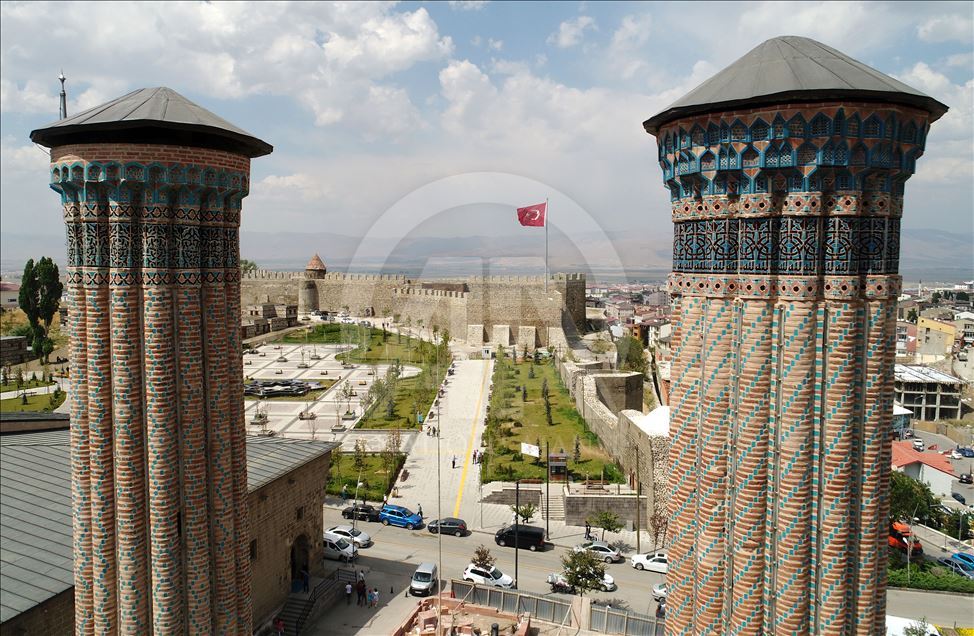 علاقه گردشگران خارجی و داخلی به استان ارزروم ترکیه