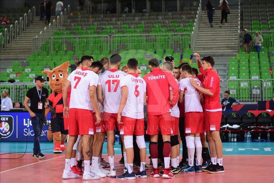 پیروزی تیم ملی والیبال مردان ترکیه مقابل مقدونیه شمالی
