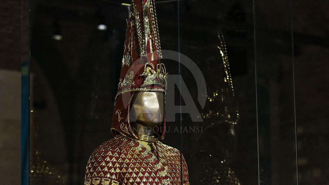 2500 yillik altin elbiseli adam turkiye de