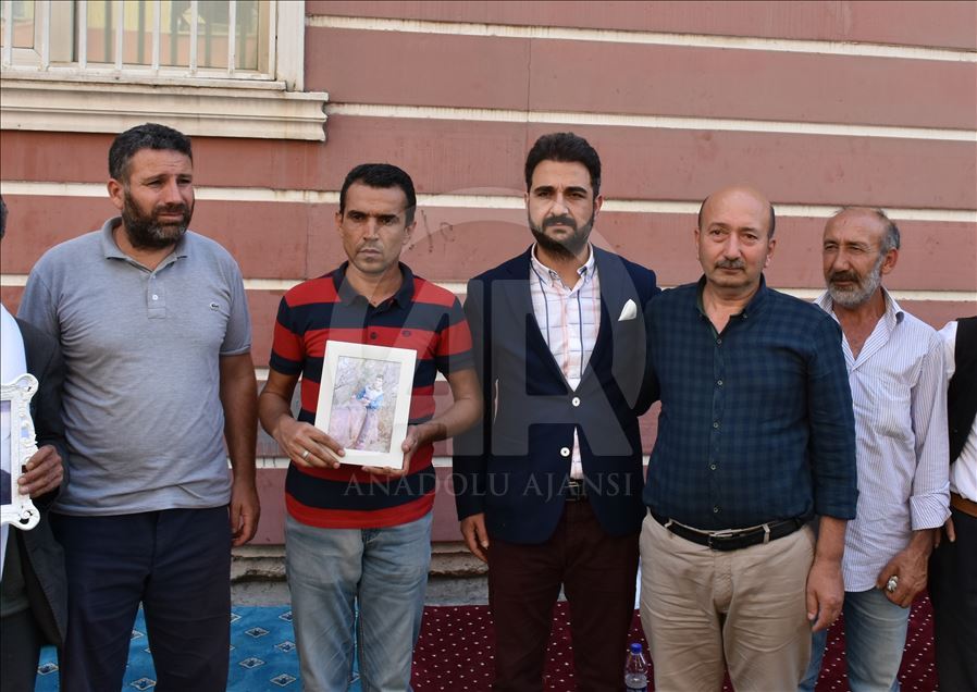 Diyarbakır annelerinin oturma eylemine destek ziyaretleri