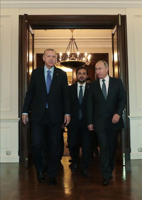 أردوغان يلتقي بنظيره الروسي قبيل الاجتماع الثلاثي