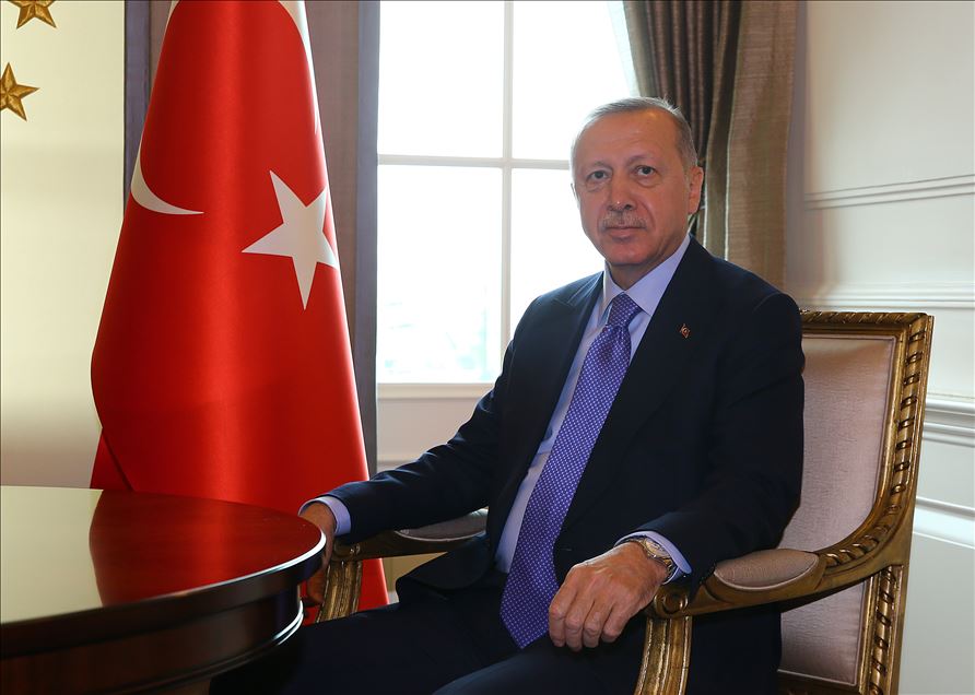 أردوغان يلتقي بنظيره الروسي قبيل الاجتماع الثلاثي
