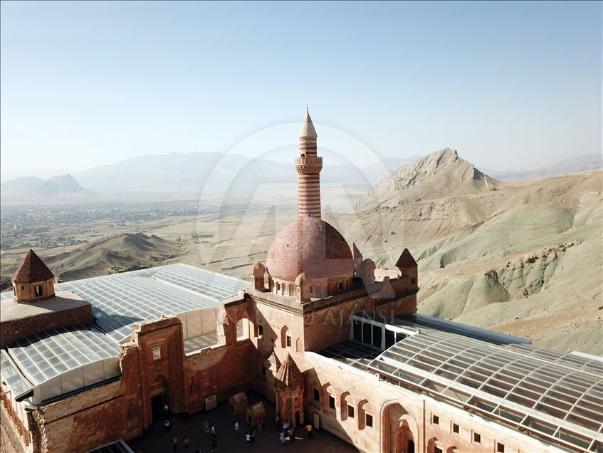 قصر إسحاق باشا.. تحفة معمارية تركية عمرها 235 عامًا