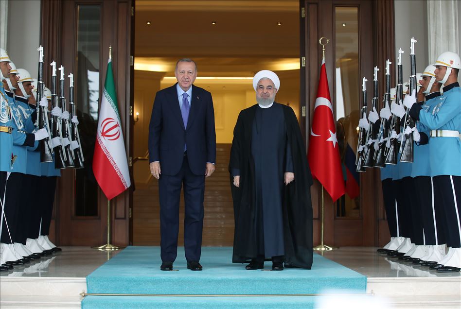 أردوغان يلتقي روحاني قبيل القمة الثلاثية حول سوريا