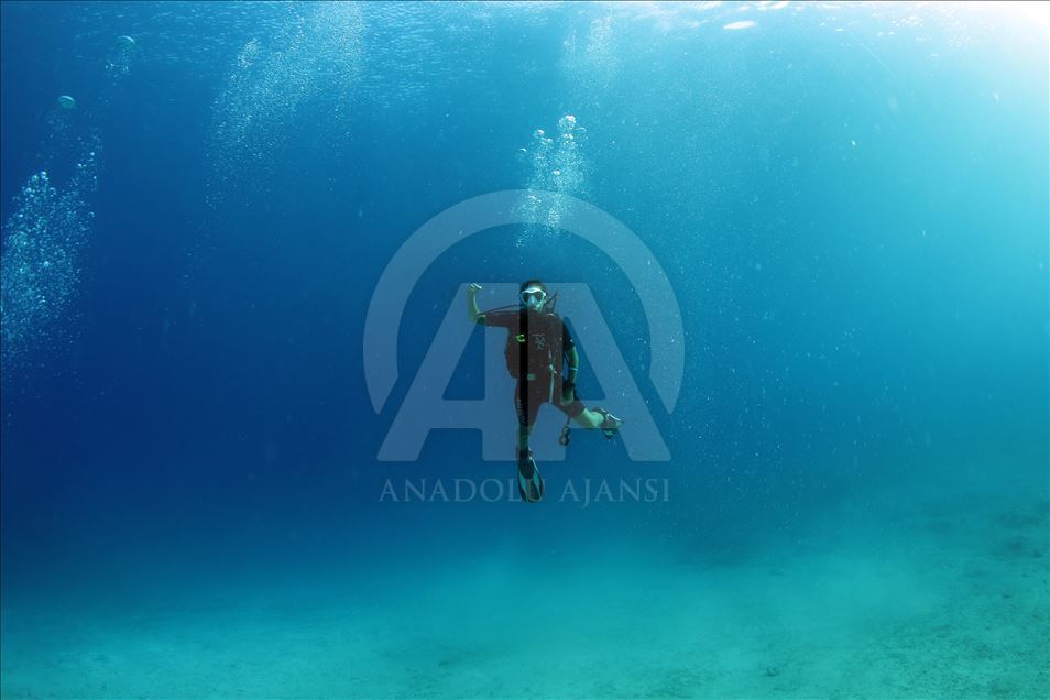 "Mavi derinliklerin kaşifleri" Kaş'ta yetişiyor