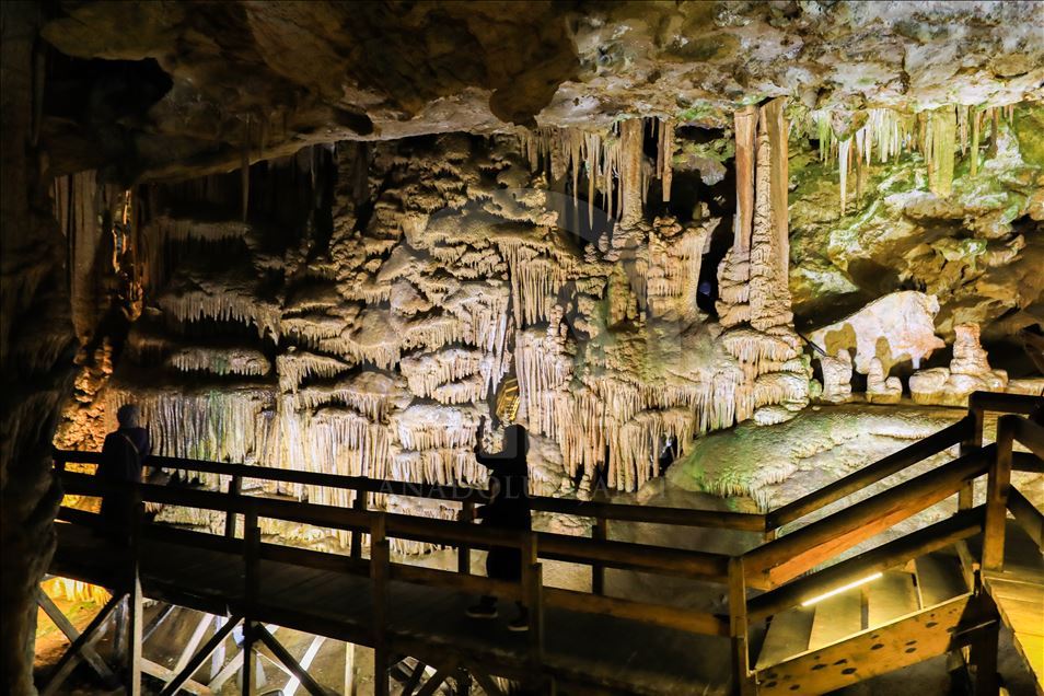 Пещера Караджа – сказочный подземный мир Турции
