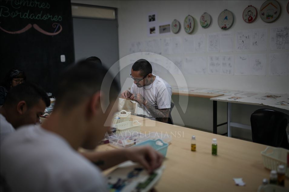 Inmates Embroidering their Stories in Colombia