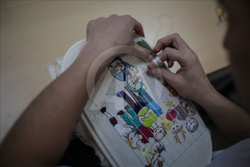 Inmates Embroidering their Stories in Colombia
