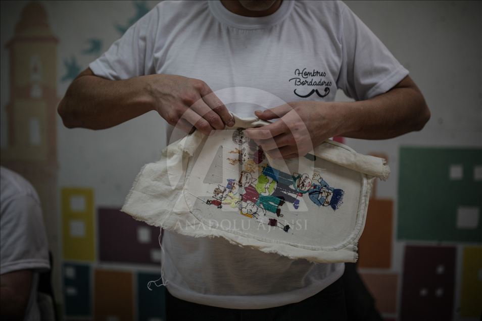 Inmates Embroidering their Stories in Colombia