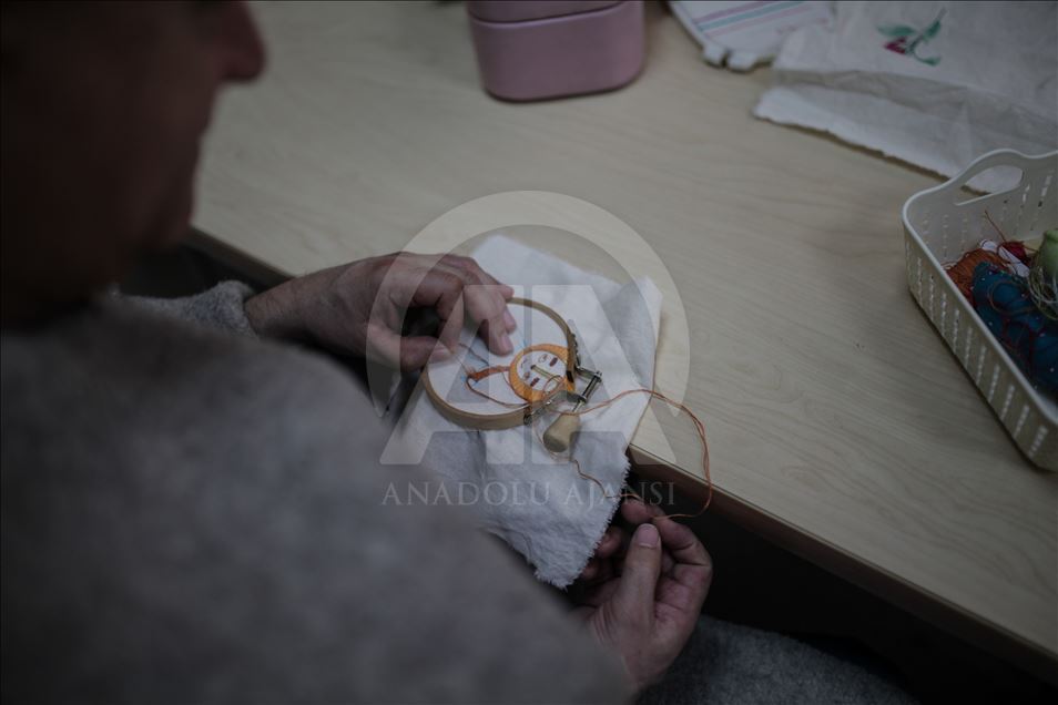 Inmates Embroidering their Stories in Colombia
