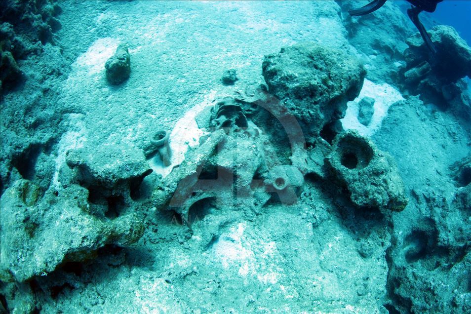 Akdeniz'in derinliklerindeki tarih: Neptün amforaları