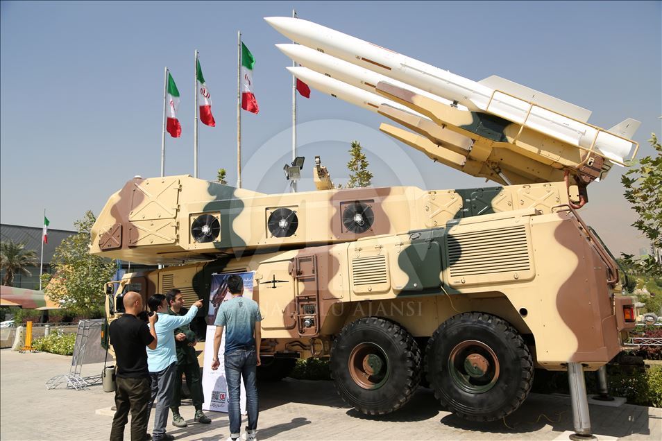 Irán exhibe vehículos aéreos no tripulados en el Museo de la Santa Defensa
