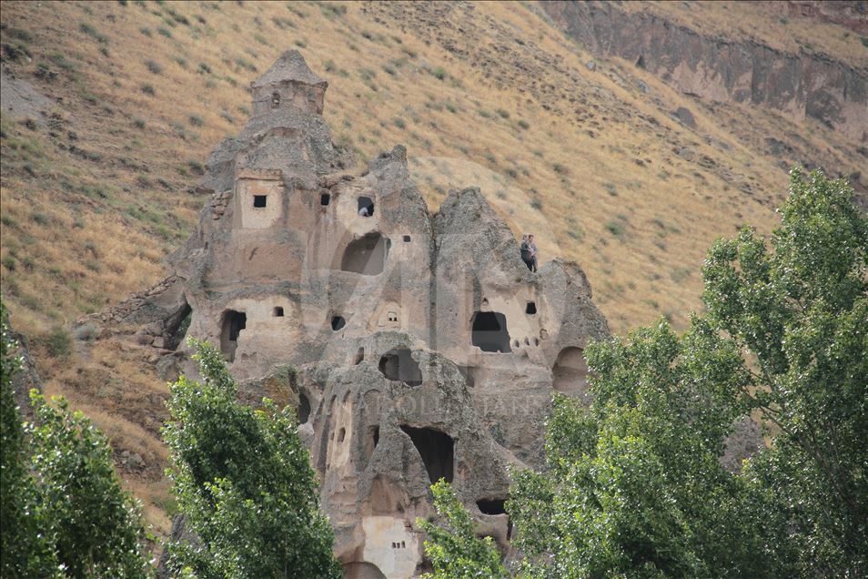 Kapadokya'nın minyatürü "Soğanlı Vadisi" eski günlerini arıyor