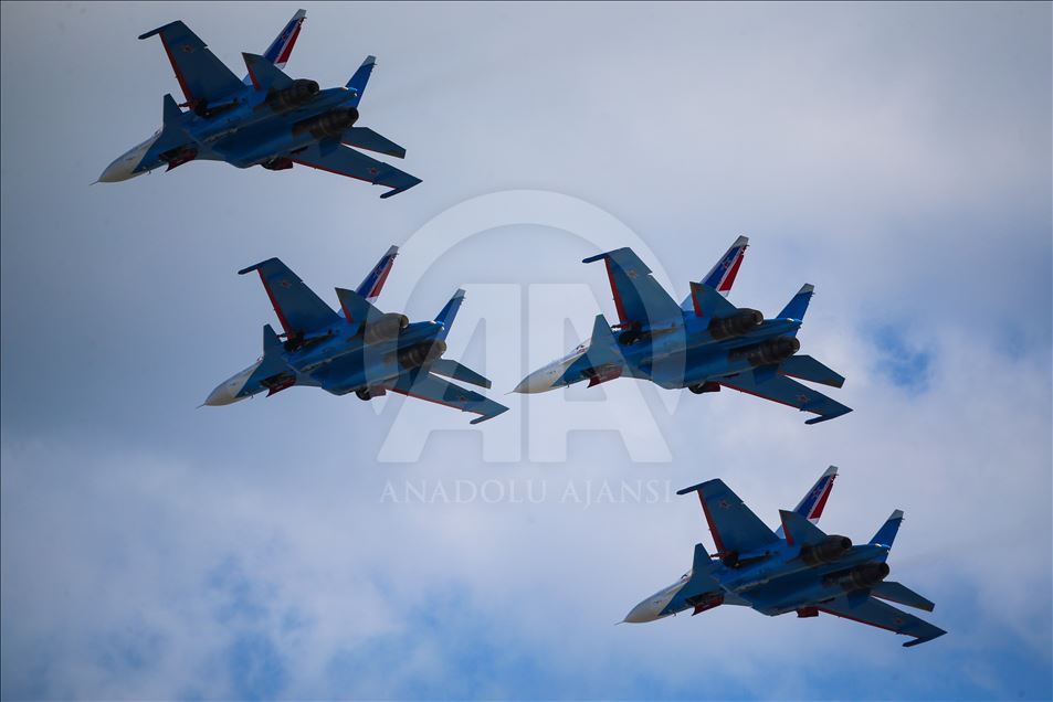 Rus pilotlardan TEKNOFEST'te nefes kesen gösteri