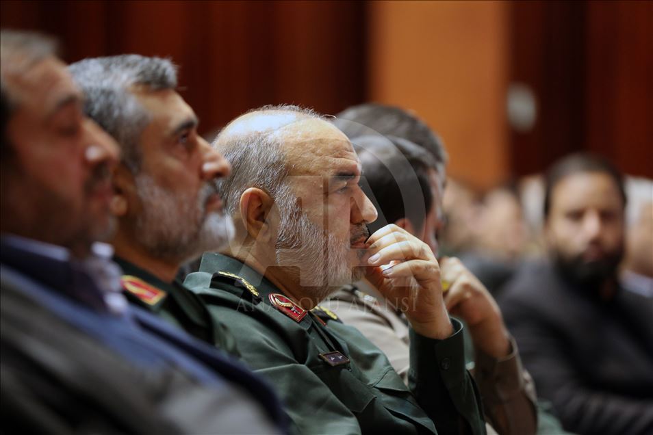 Irán exhibe vehículos aéreos no tripulados en el Museo de la Santa Defensa