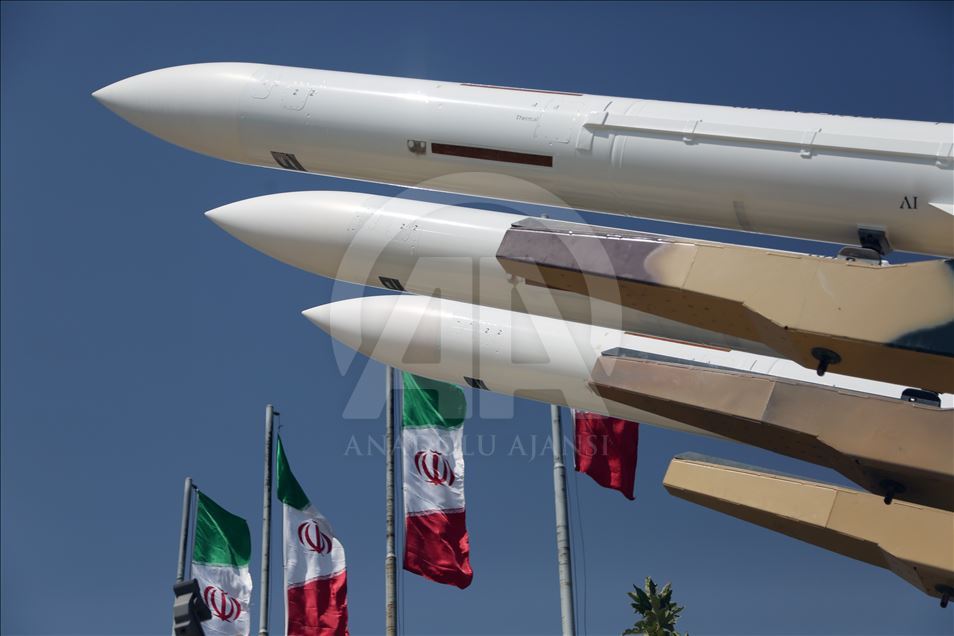 Irán exhibe vehículos aéreos no tripulados en el Museo de la Santa Defensa