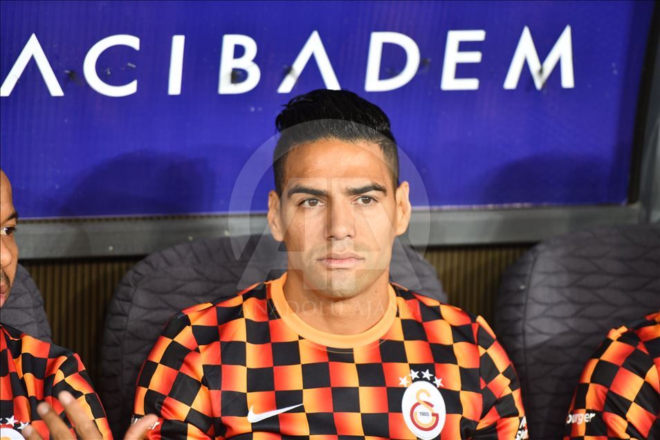 Falcao jugo tres minutos finales del partido del Galatasaray ante el Yeni Malatyaspor en Turquía