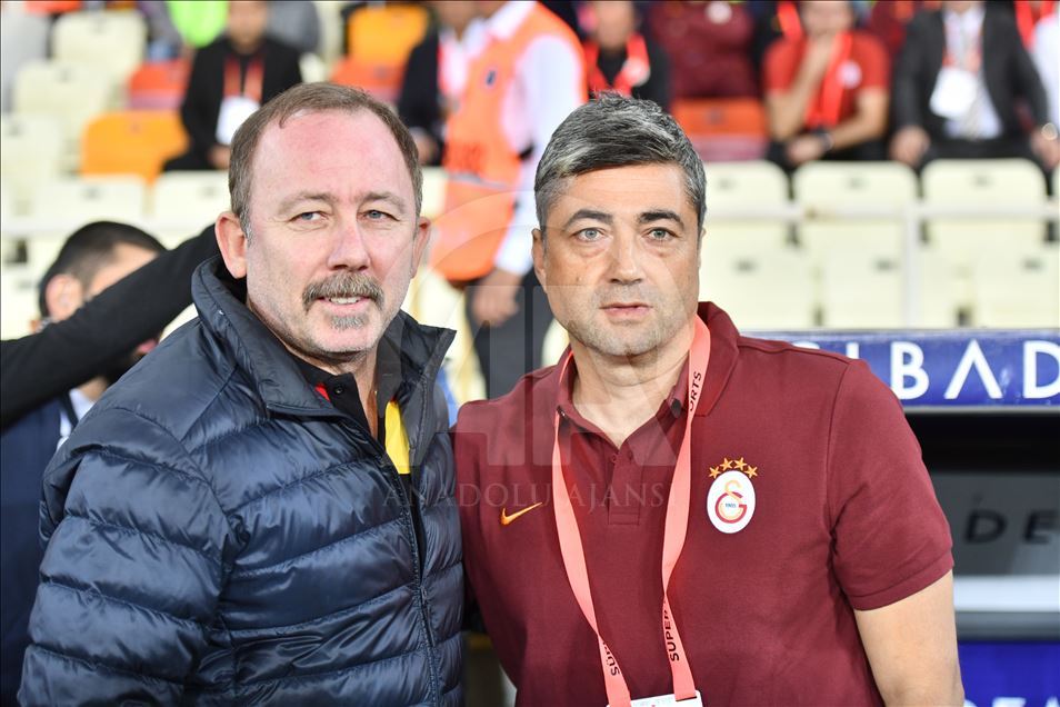 Falcao jugo tres minutos finales del partido del Galatasaray ante el Yeni Malatyaspor en Turquía