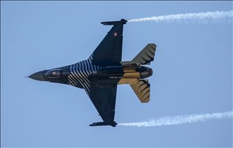 SOLOTÜRK ve ATAK helikopteri TEKNOFEST İstanbul'da son gününde gösteri yaptı