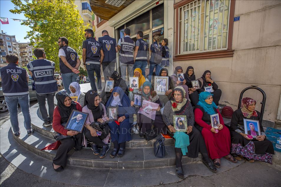 Şehit yakınlarından Diyarbakır annelerine destek