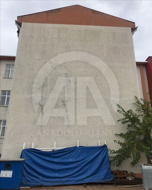Mural de los escritores Gabriel García Márquez y Yaşar Kemal en Ankara, Turquía