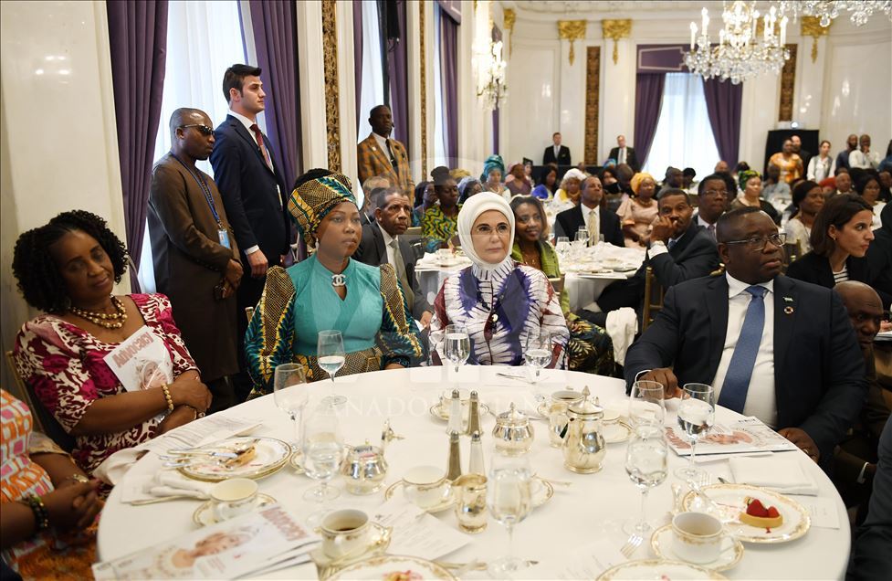 Cumhurbaşkanı Erdoğan'ın eşi Emine Erdoğan