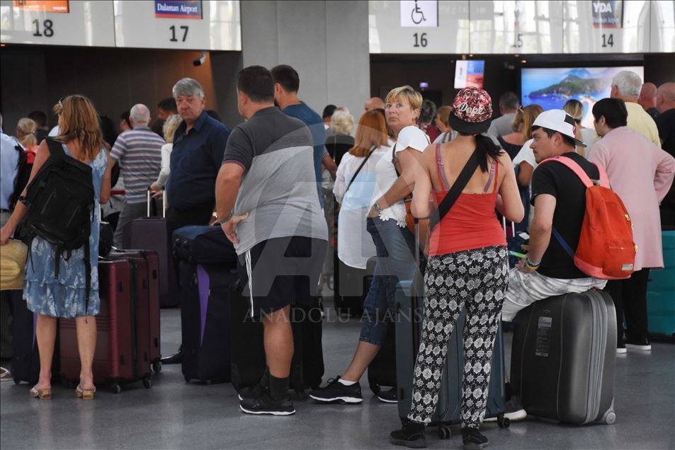 İngiliz tur operatörü Thomas Cook'un iflası