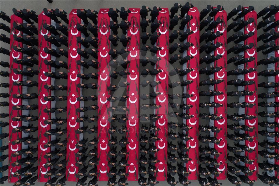 Bursa'da astsubay adayları yemin etti